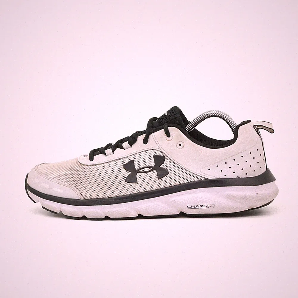 Under Armour Herren Charged Assert 9 Sportschuh Leichtgewicht Laufschuh EU 44.5
