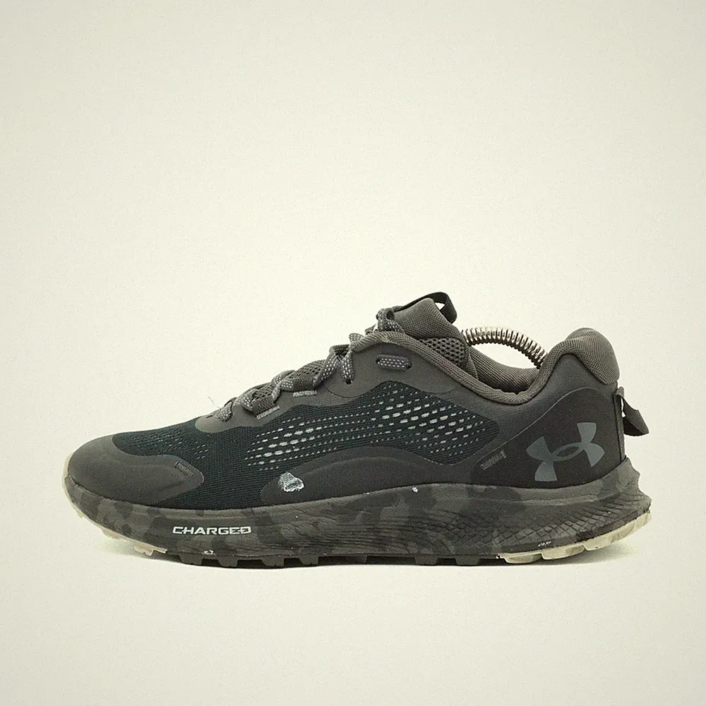 Under Armour Herren Charged Trail Sneaker Schwarz Profilsohle Laufschuh EU 41