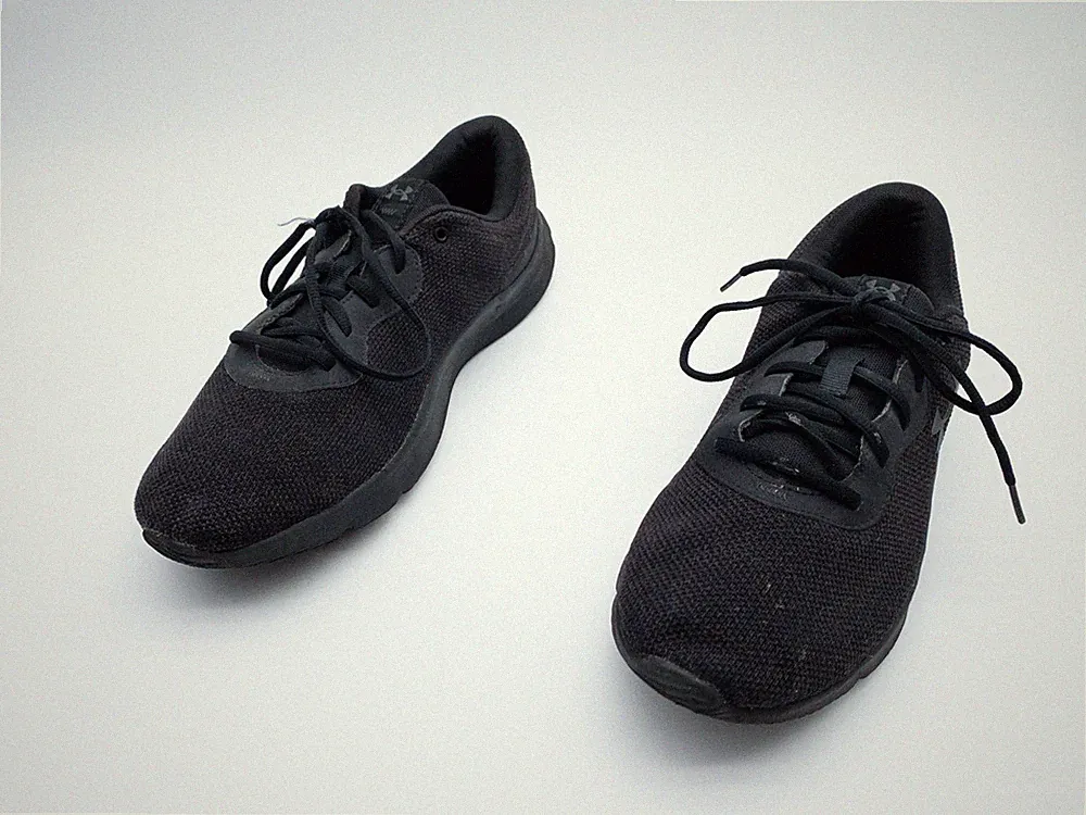 UNDER ARMOUR Herren Laufschuh Sportschuh Sneaker Gr. 45,5 EU Art. 24252-98