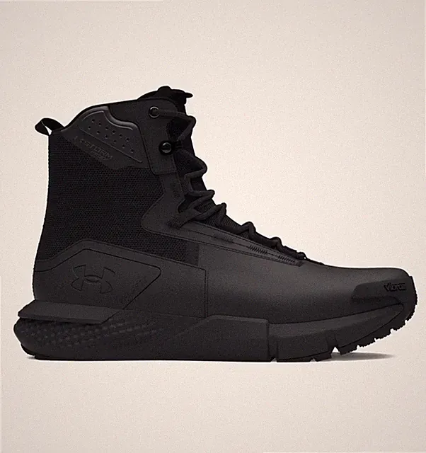 Under Armour Herren UA Valsetz Waterproof Zip Schuhe in Schwarz