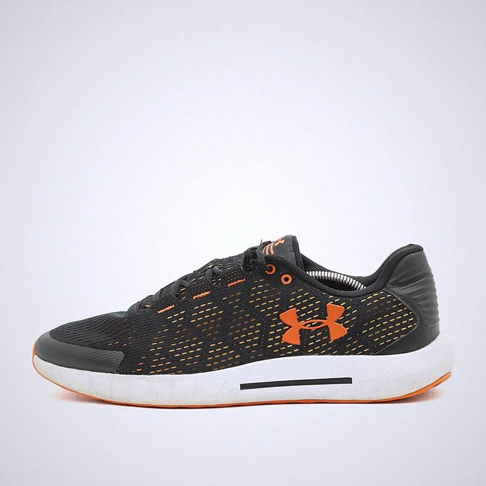 Under Armour Herren YMU Laufschuhe Schwarz/Orange Low-Top Sneaker EU 45