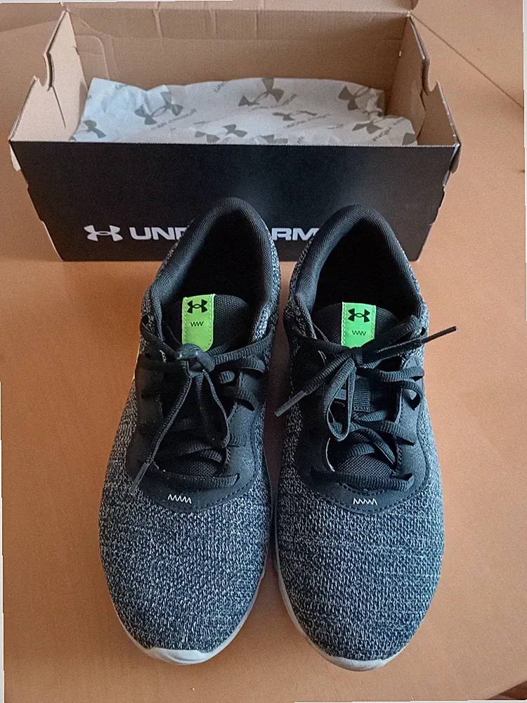 Under Armour - Lauf-, Trainingsschuhe "Mojo 2" - Gr. 44 (10)