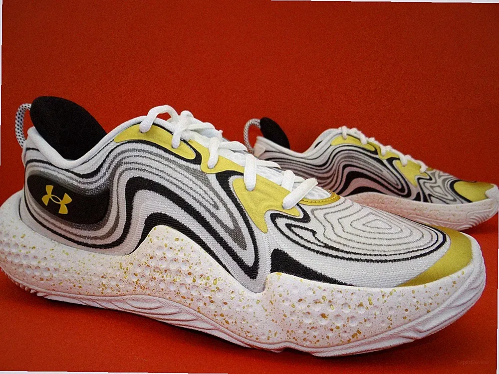 Under Armour Spawn 6 Basketballschuhe Sneaker Laufschuhe Herren Schuhe Gr.42