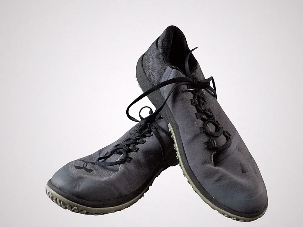 Under Armour Speedtire Ascent Low Sneaker Gr 44,5 UK 9,5 grau Laufschuhe (21325)