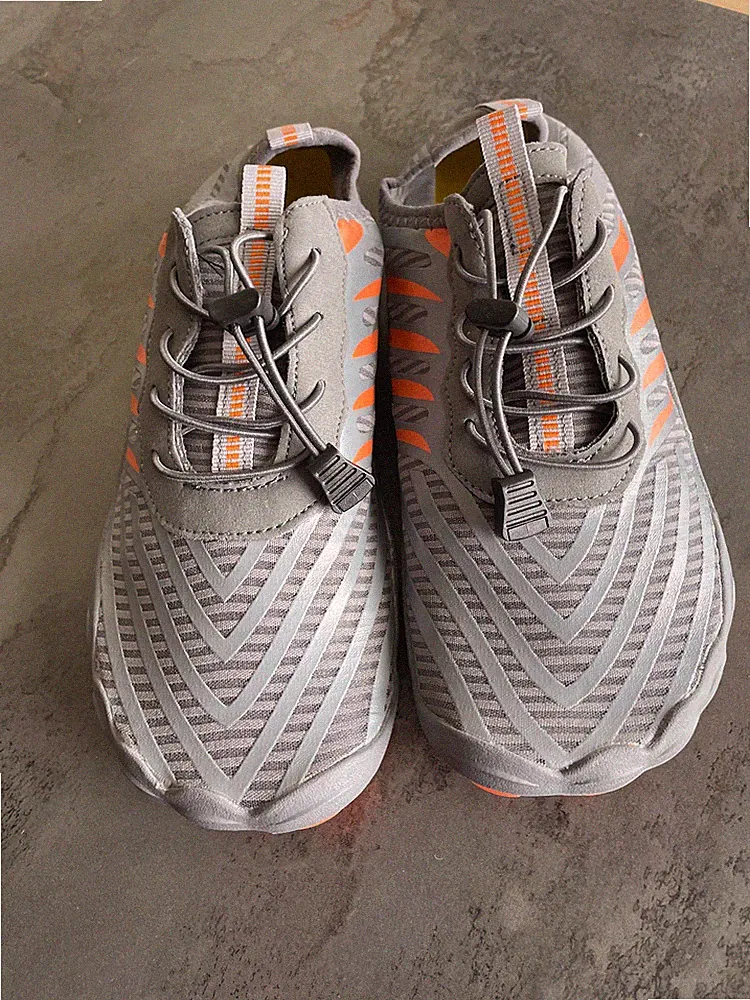 Unisex Ultraleicht Wasserdicht Laufschuhe Barfußschuhe Schuhe 42 (NEU)