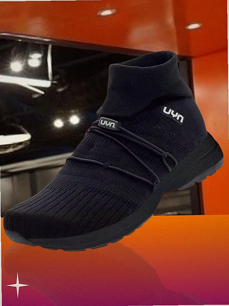 UYN FREE FLOW Gr 46 TUNE BLACK SNEAKER LAUFSCHUHE SPORTSCHUHE UNISEX
