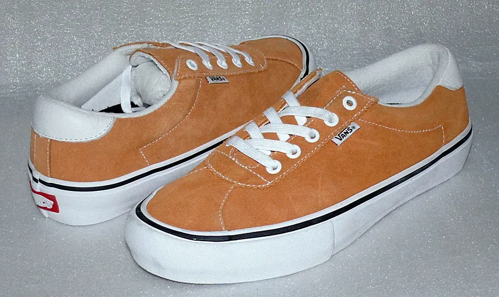 Vans Epoch Pro Sneakers Canvas low cut Herren Schuhe EU42 US9 Rauleder Ochre