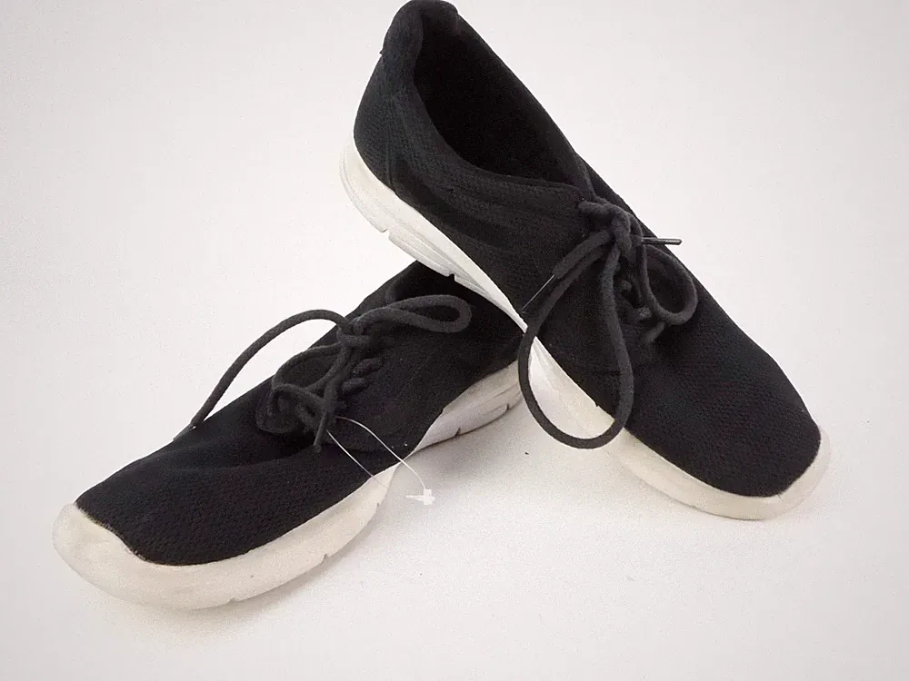Vans Unisex Schuhe Sneaker Gr. 42,5 Turnschuhe Laufschuhe Textil schwarz (15420)