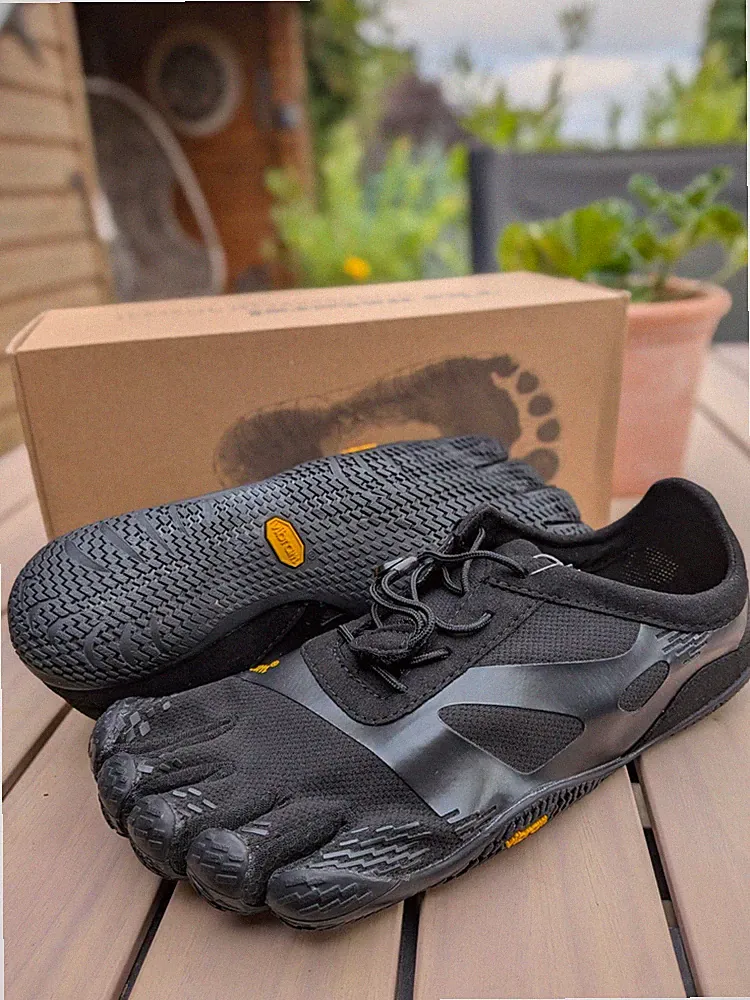 Vibram Five Fingers KSO EVO Barfuß Laufschuhe Schwarz UK 9,5 EU 44 Herren - Neu