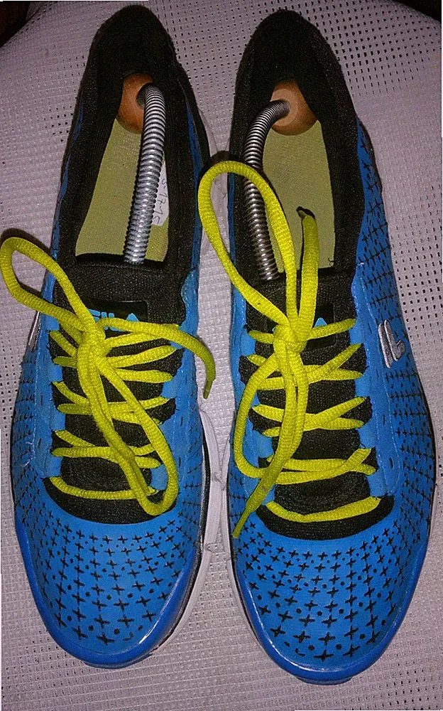 laufschuhe herren 46